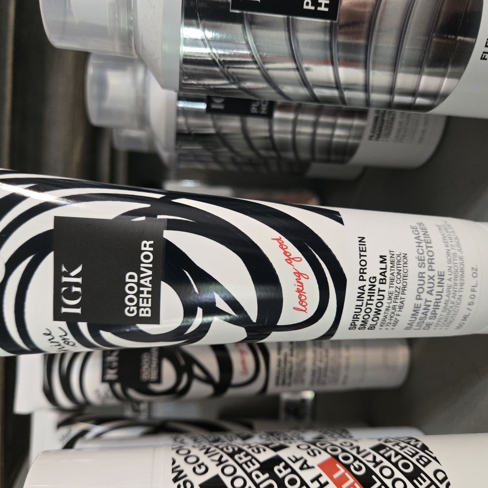 IGK Good Behavior Spirulina Protein Smoothing Spray
